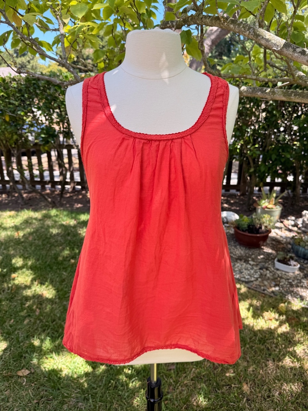 ODILLE Coral Red Cotton Empire Waist Swing Tank M, Boho Lightweight Crochet-Trim